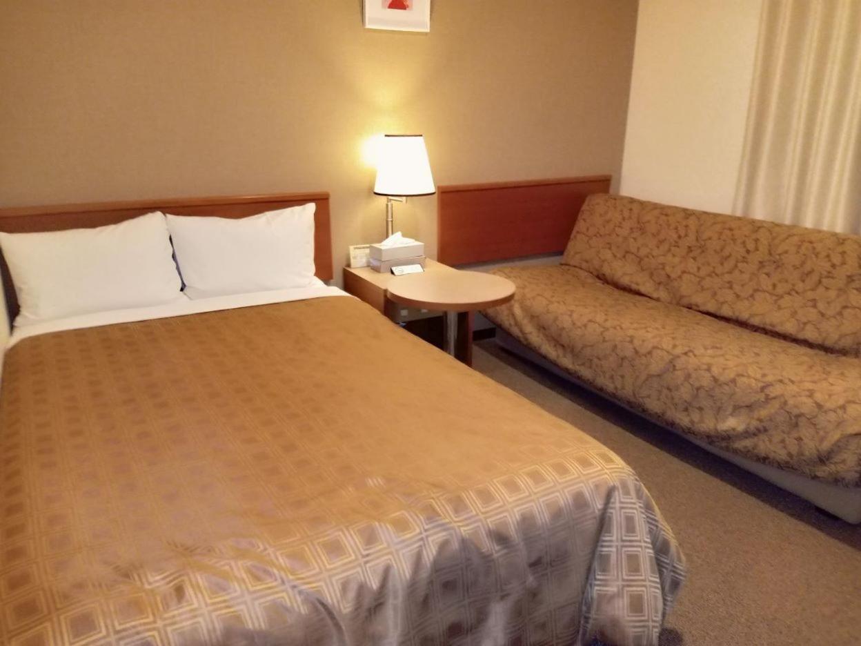 Ryugasaki Plaza Hotel Shinkan Экстерьер фото